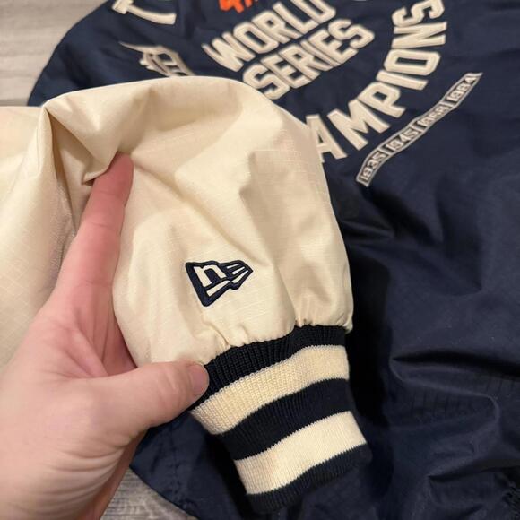 Detroit tigers alpha industries new era reversible windbreaker - Picture 7 of 8